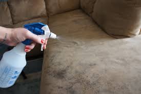 cara membersihkan sofa kulit yang berjamur